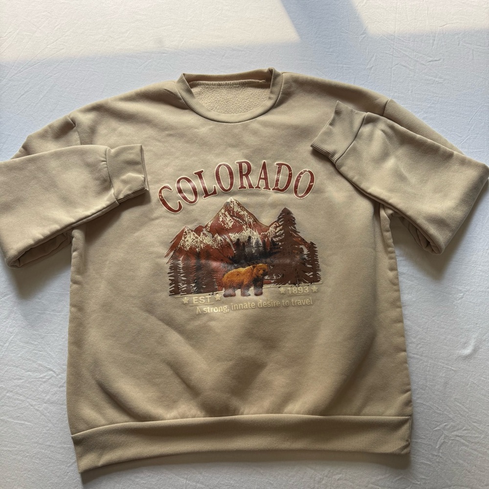 SHEIN Tan Colorado Graphic Sweatshirt